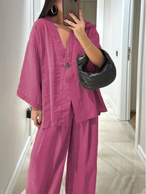 V Yaka Üst ve Pantolon Takım