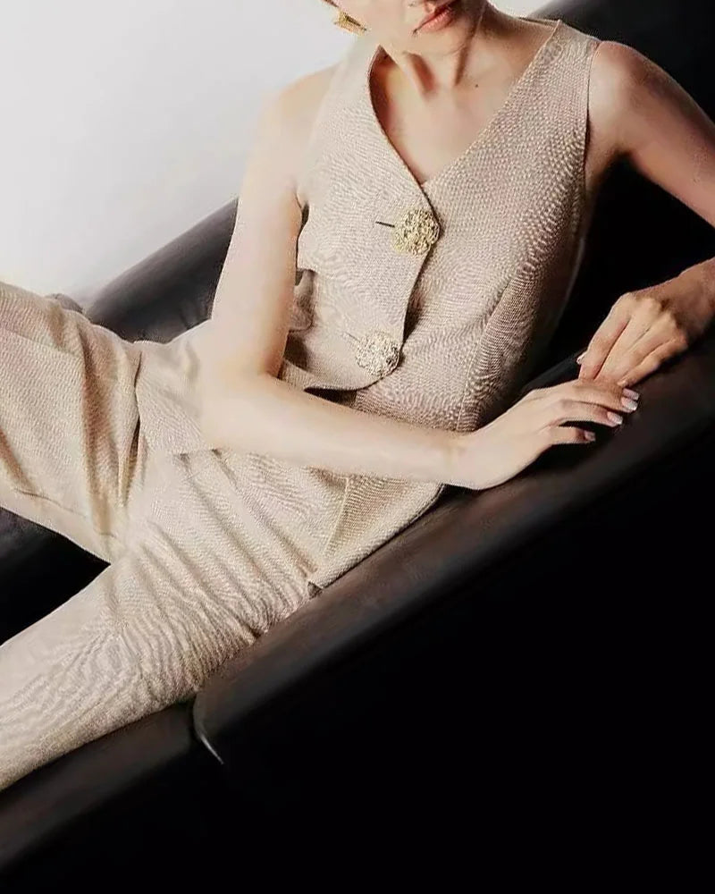 V Yaka Yelek & Geniş Paça Yüksek Bel Pantolon Takım