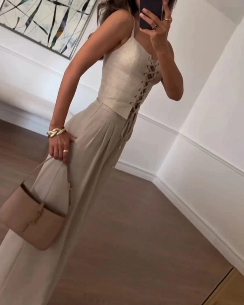 Hollow İki Parçalı Bağcıklı Takım